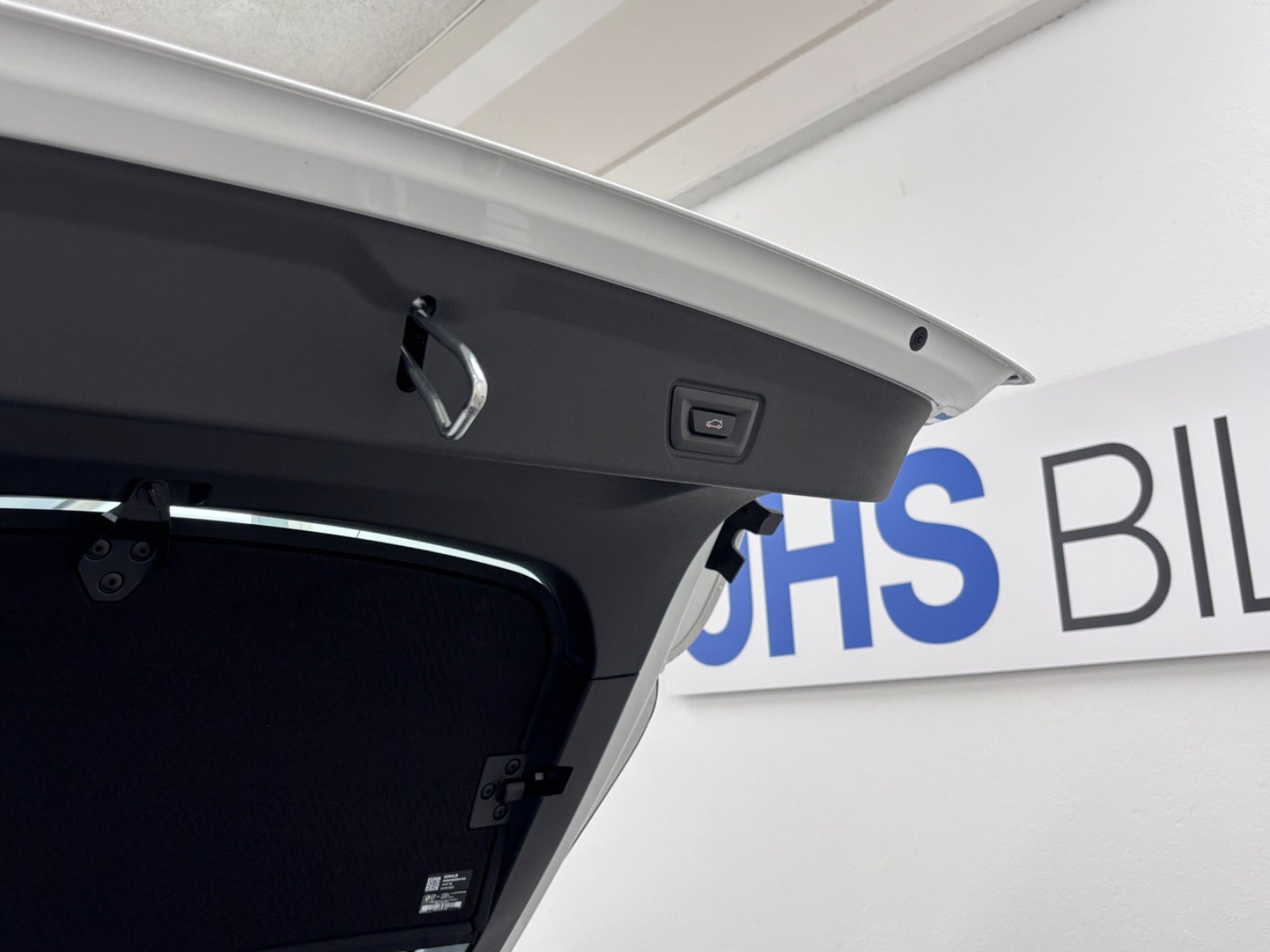 Hvid BMW i4 fra 2023