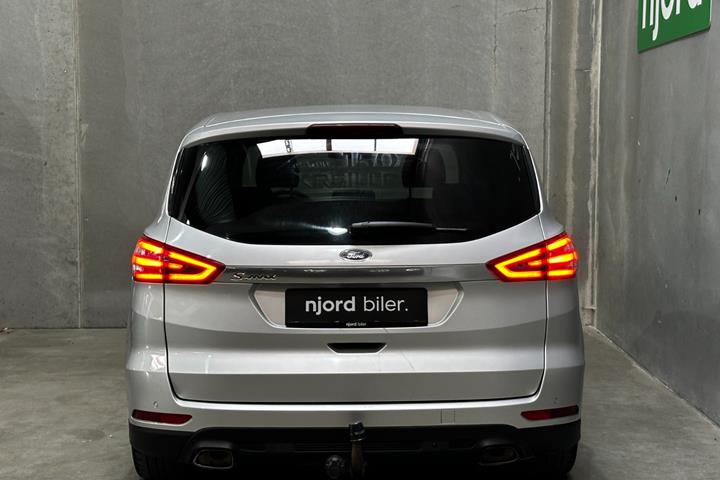 undefined Ford S-MAX fra 2015