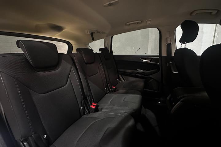 undefined Ford S-MAX fra 2015