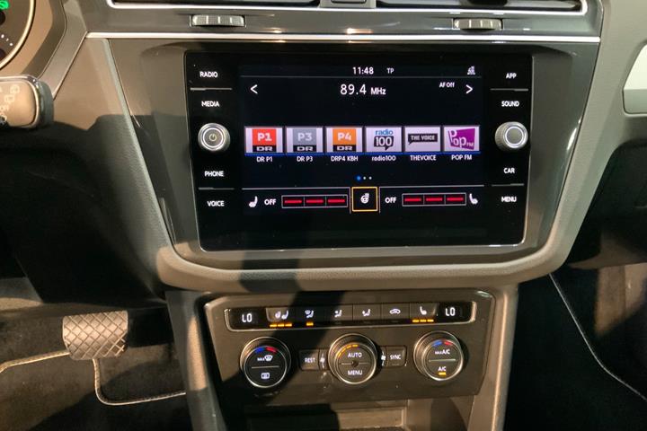 Blå VW Tiguan fra 2019