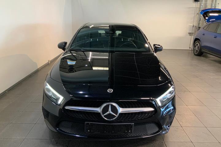 Sort Mercedes A200 d fra 2021