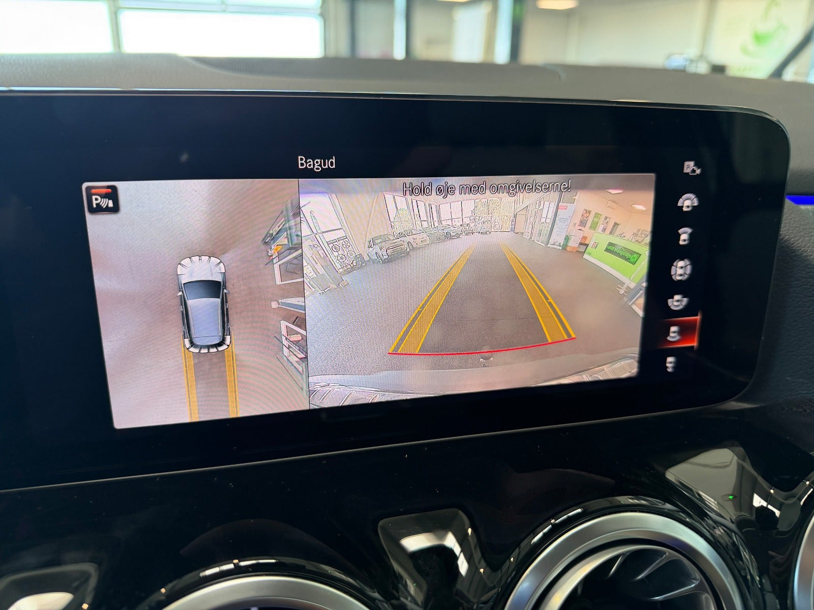 Sort Mercedes EQA250+ fra 2023