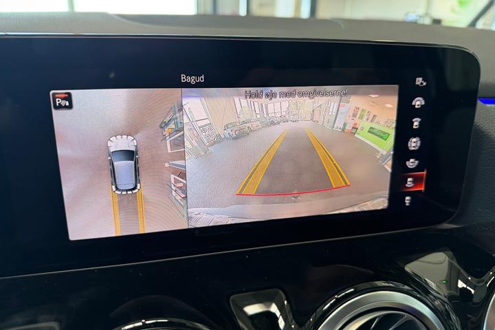 Sort Mercedes EQA250+ fra 2023