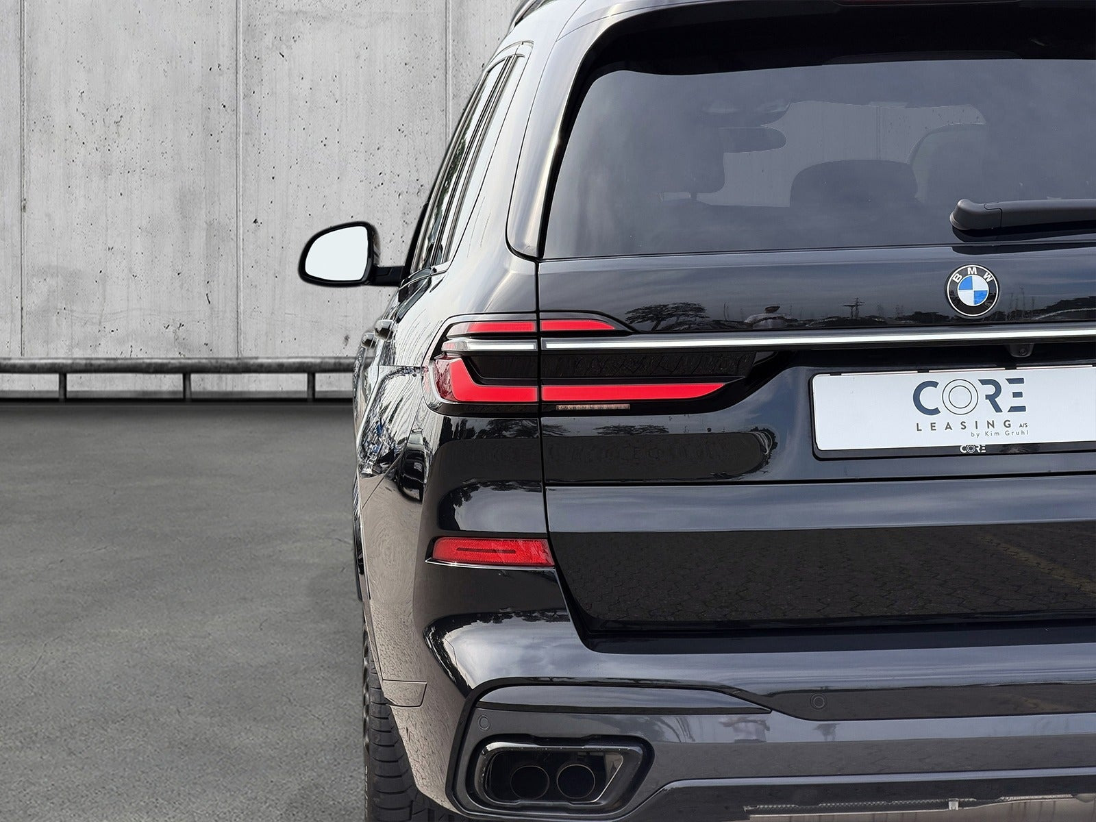 Sort BMW X7 fra 2023