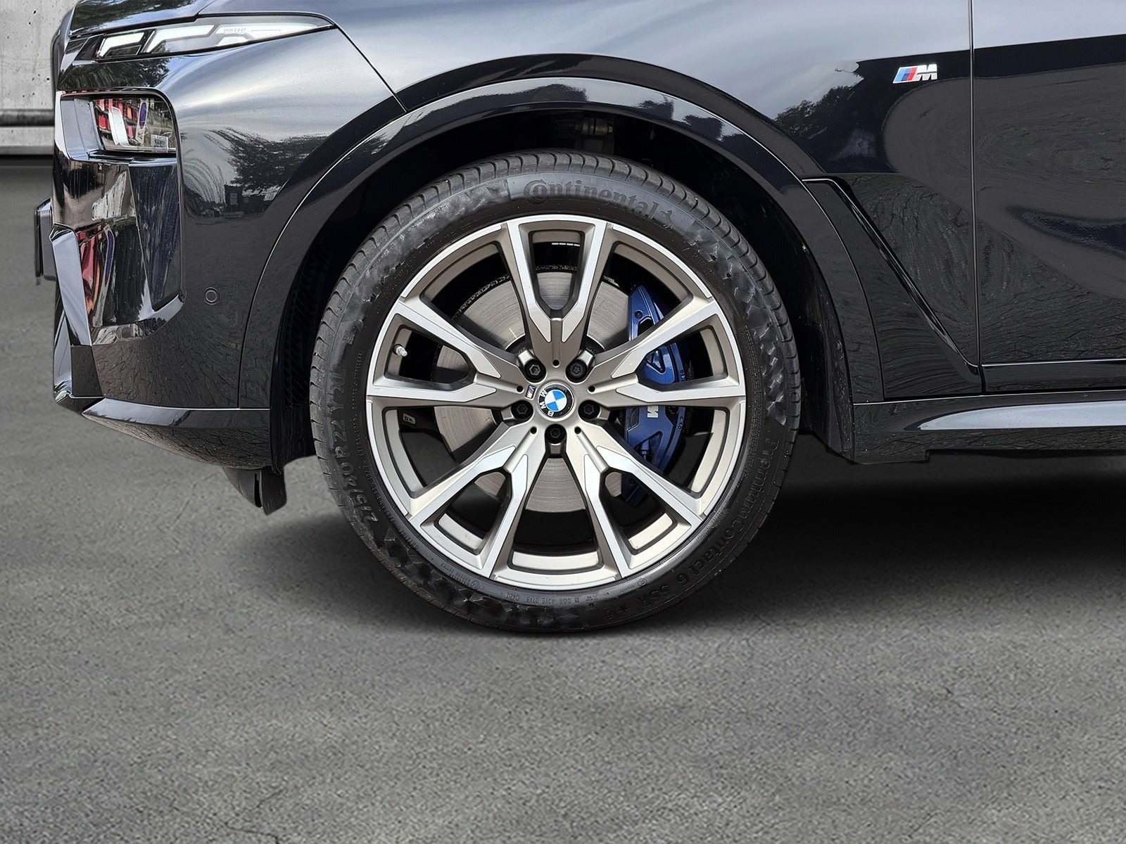 Sort BMW X7 fra 2023