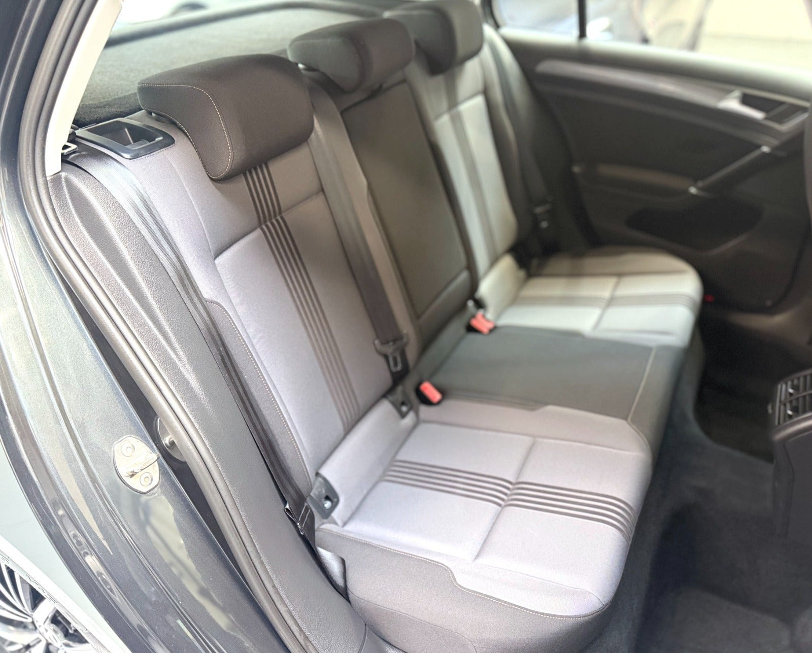 Sort VW Golf VII fra 2017