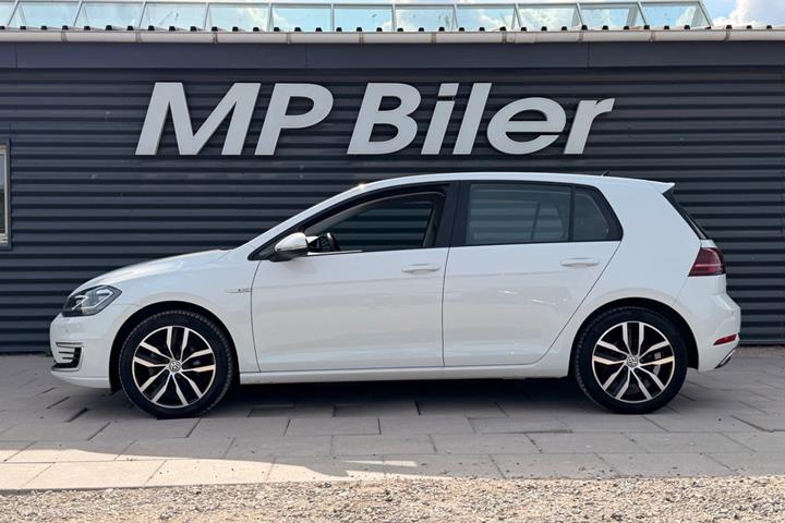Hvid VW e-Golf VII fra 2020