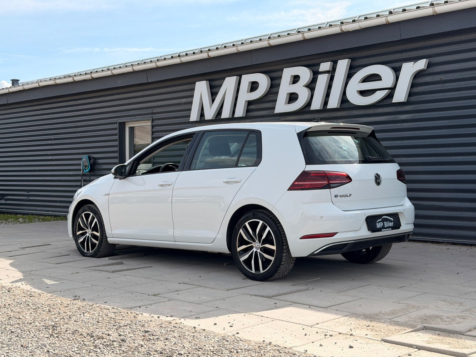 Hvid VW e-Golf VII fra 2020