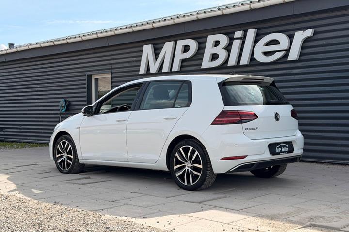 Hvid VW e-Golf VII fra 2020
