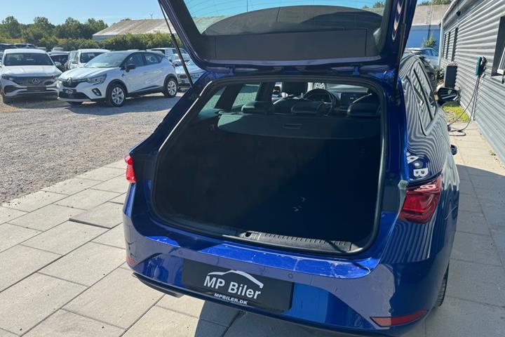 Blå Seat Leon fra 2020
