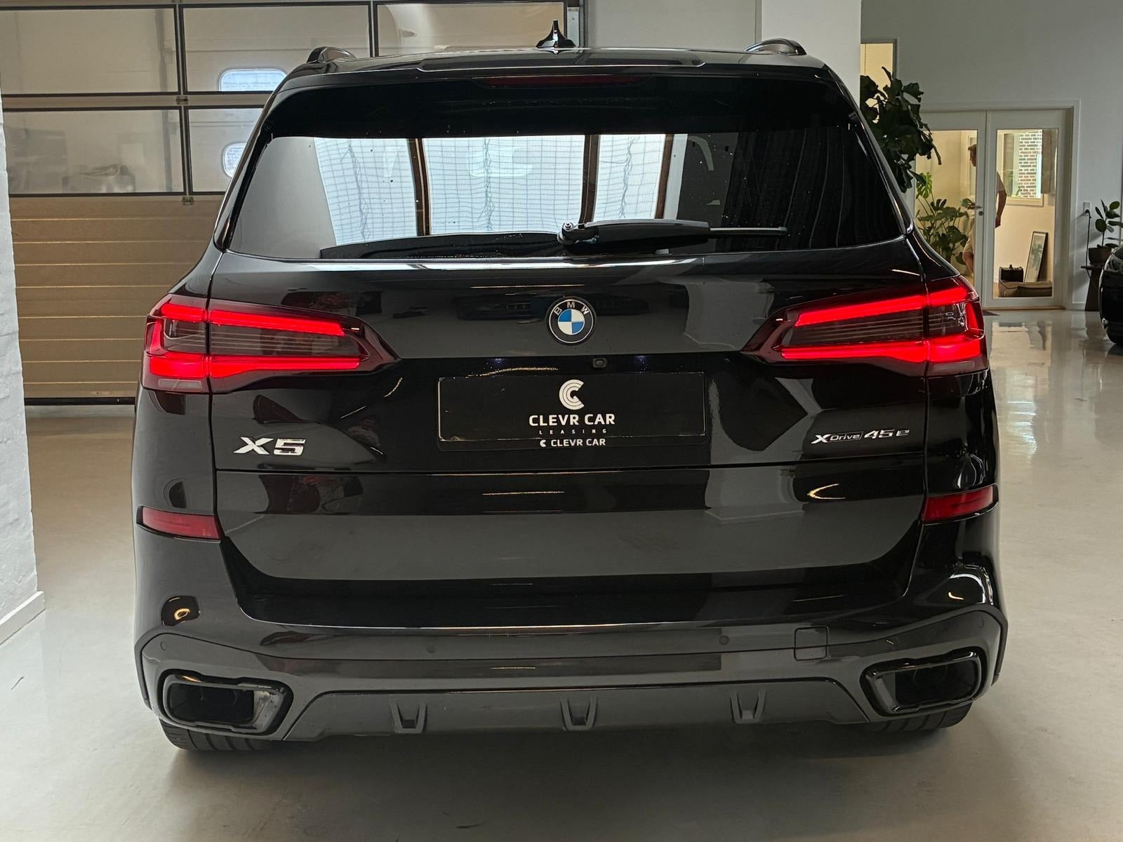 Sort BMW X5 fra 2021