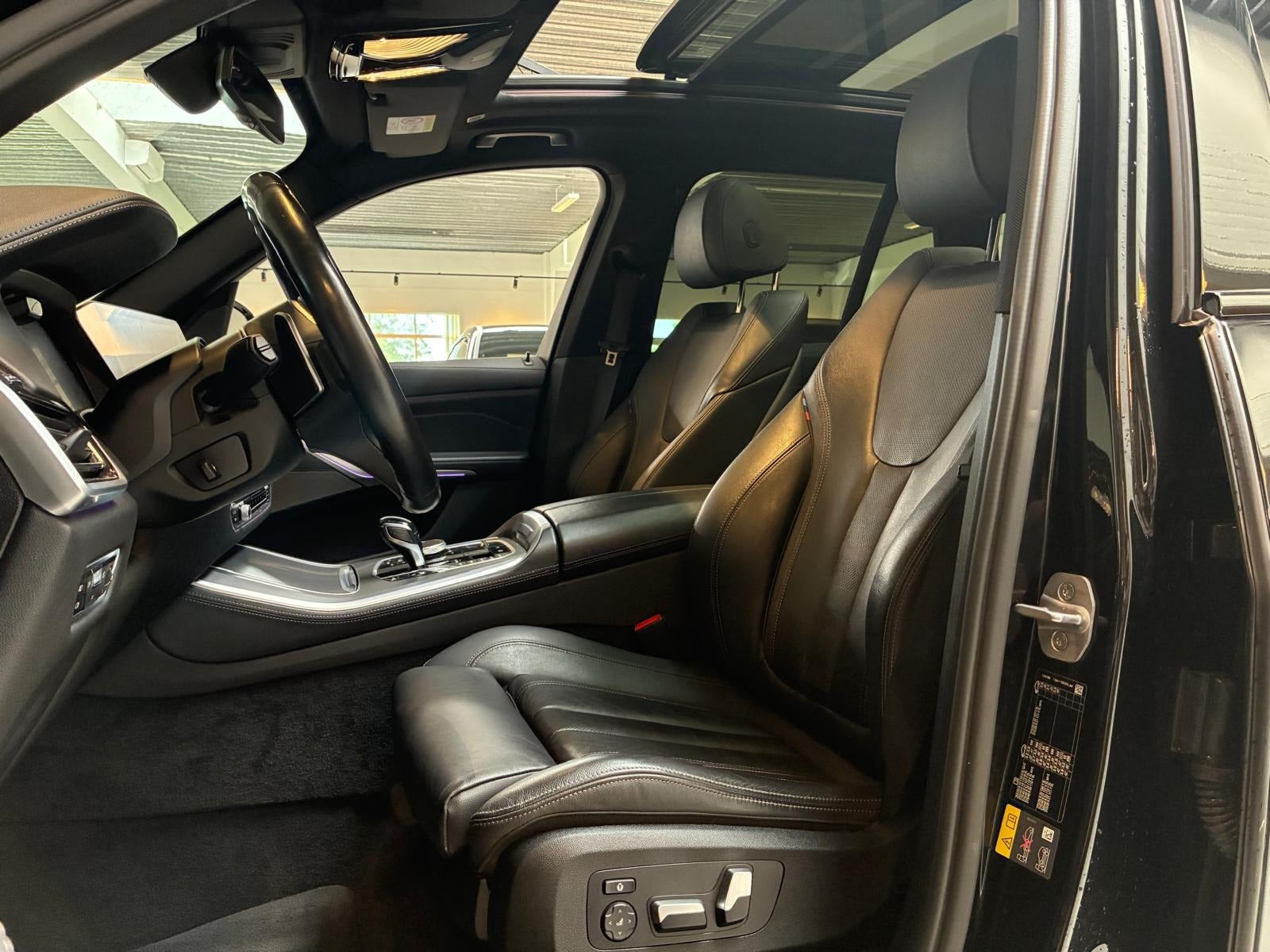 Sort BMW X5 fra 2021
