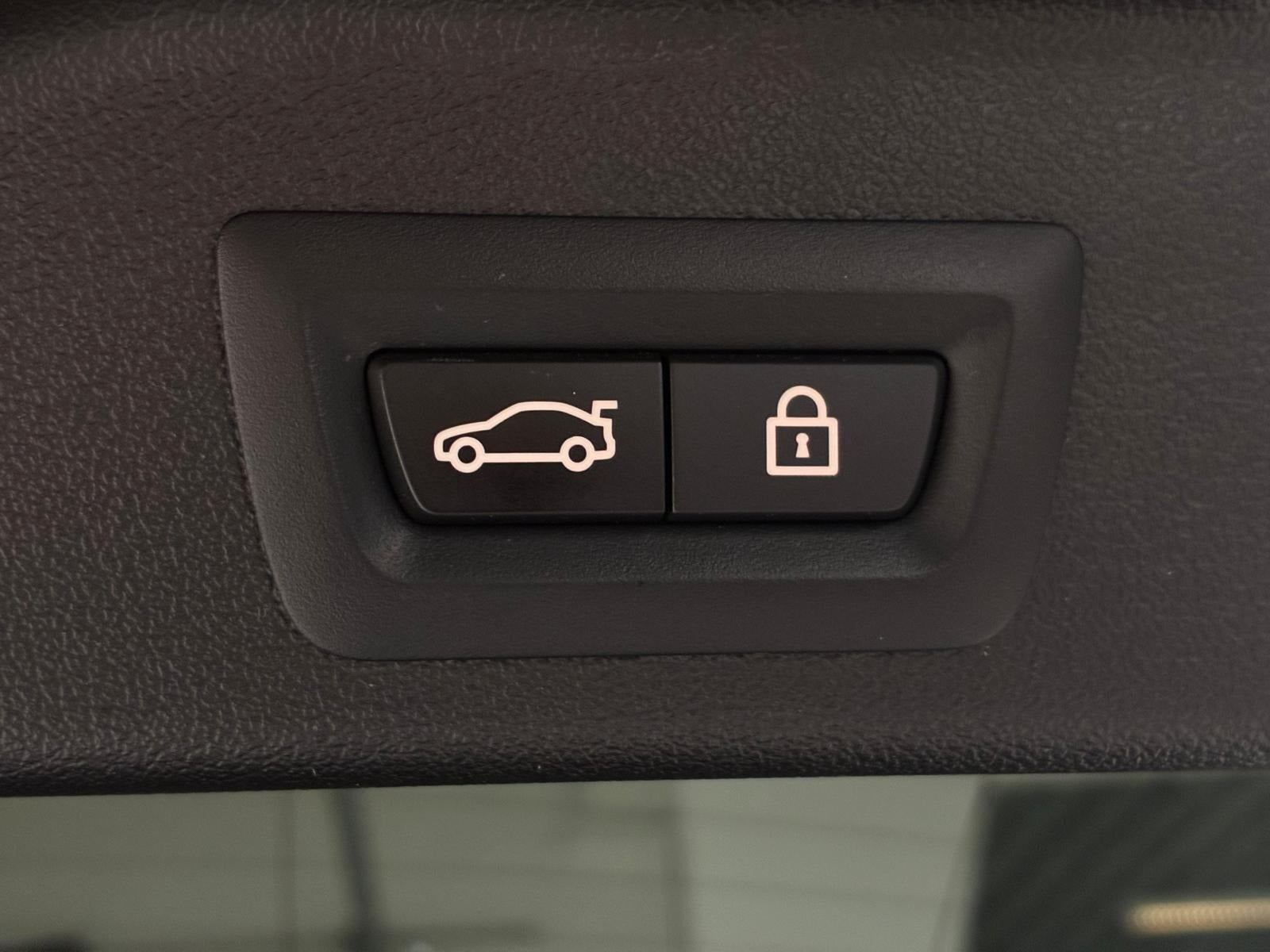 Sort BMW X5 fra 2021