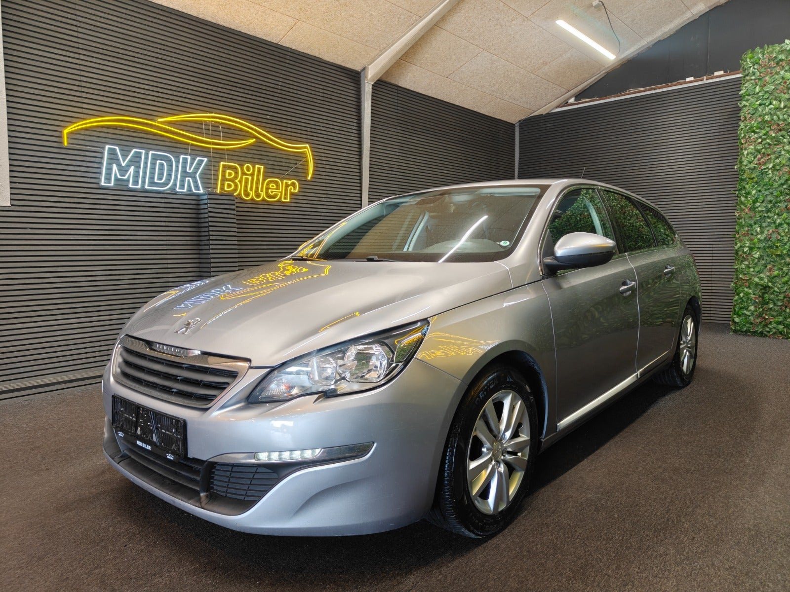 undefined Peugeot 308 fra 2015