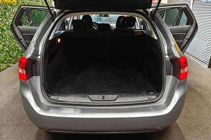 undefined Peugeot 308 fra 2015