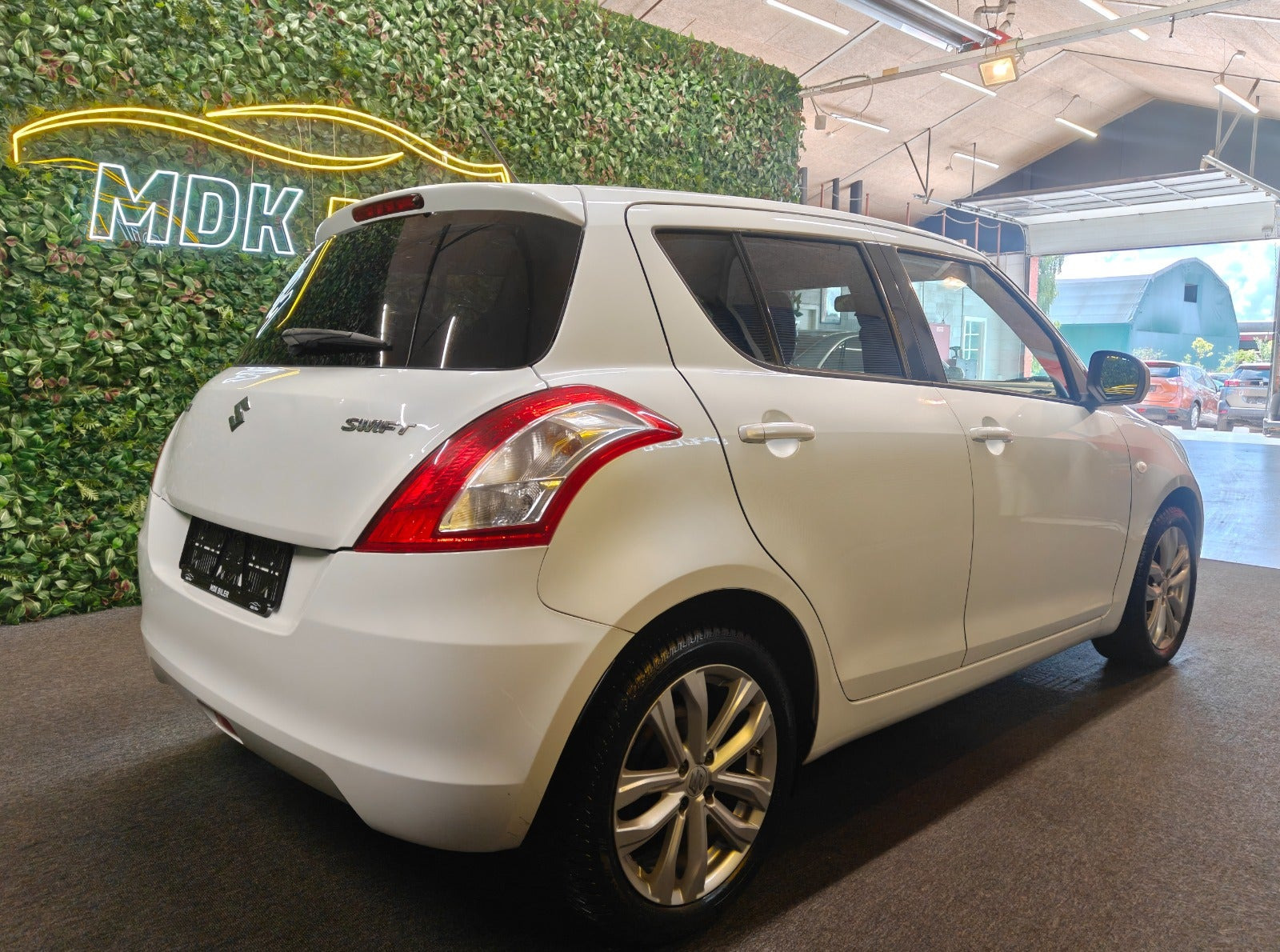 undefined Suzuki Swift fra 2015