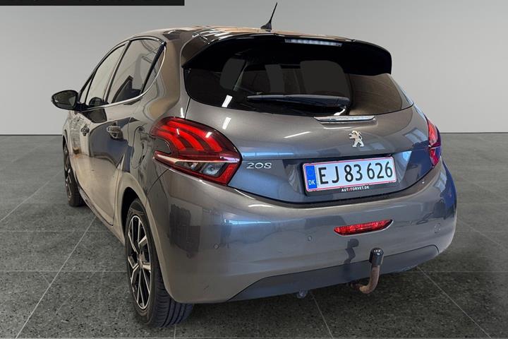 Grå Peugeot 208 fra 2019
