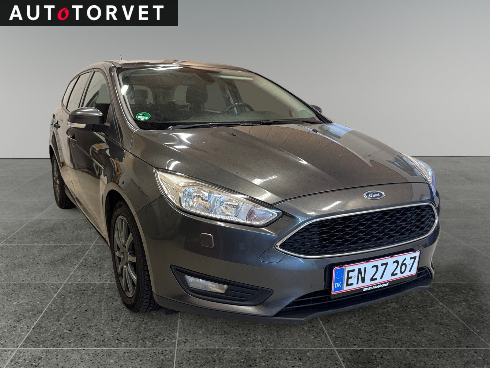 Grå Ford Focus fra 2015