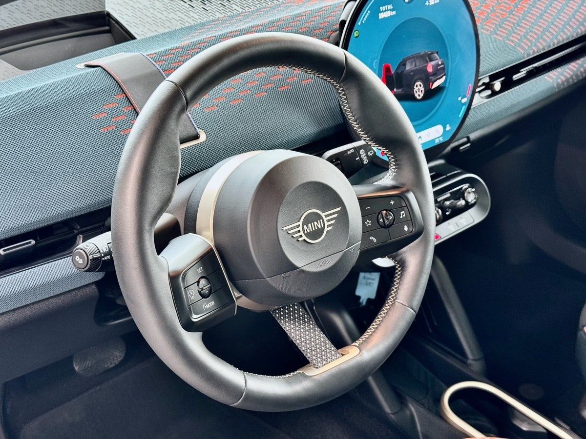 Sort Mini Aceman SE fra 2025