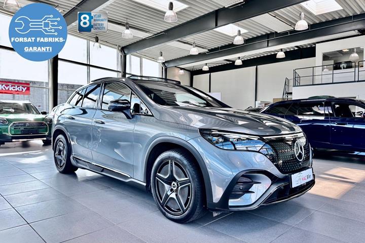 Grå Mercedes EQE350 SUV fra 2024