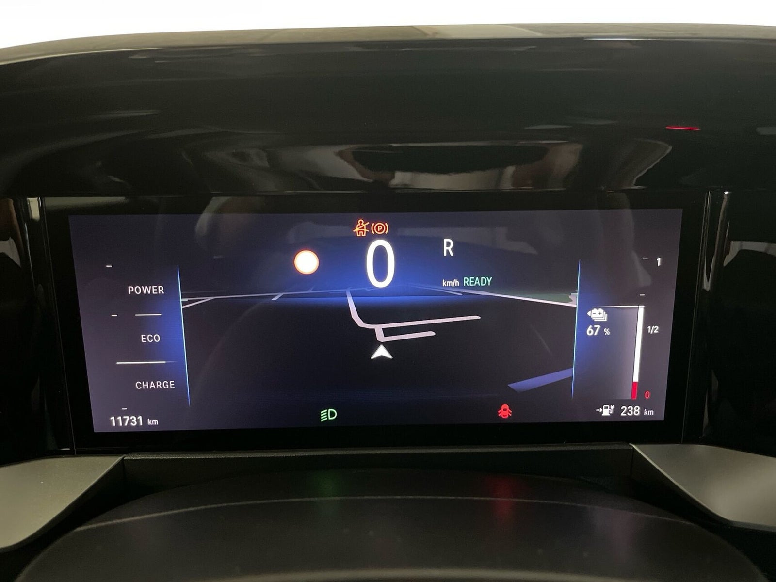 Grå Opel Mokka-e fra 2025