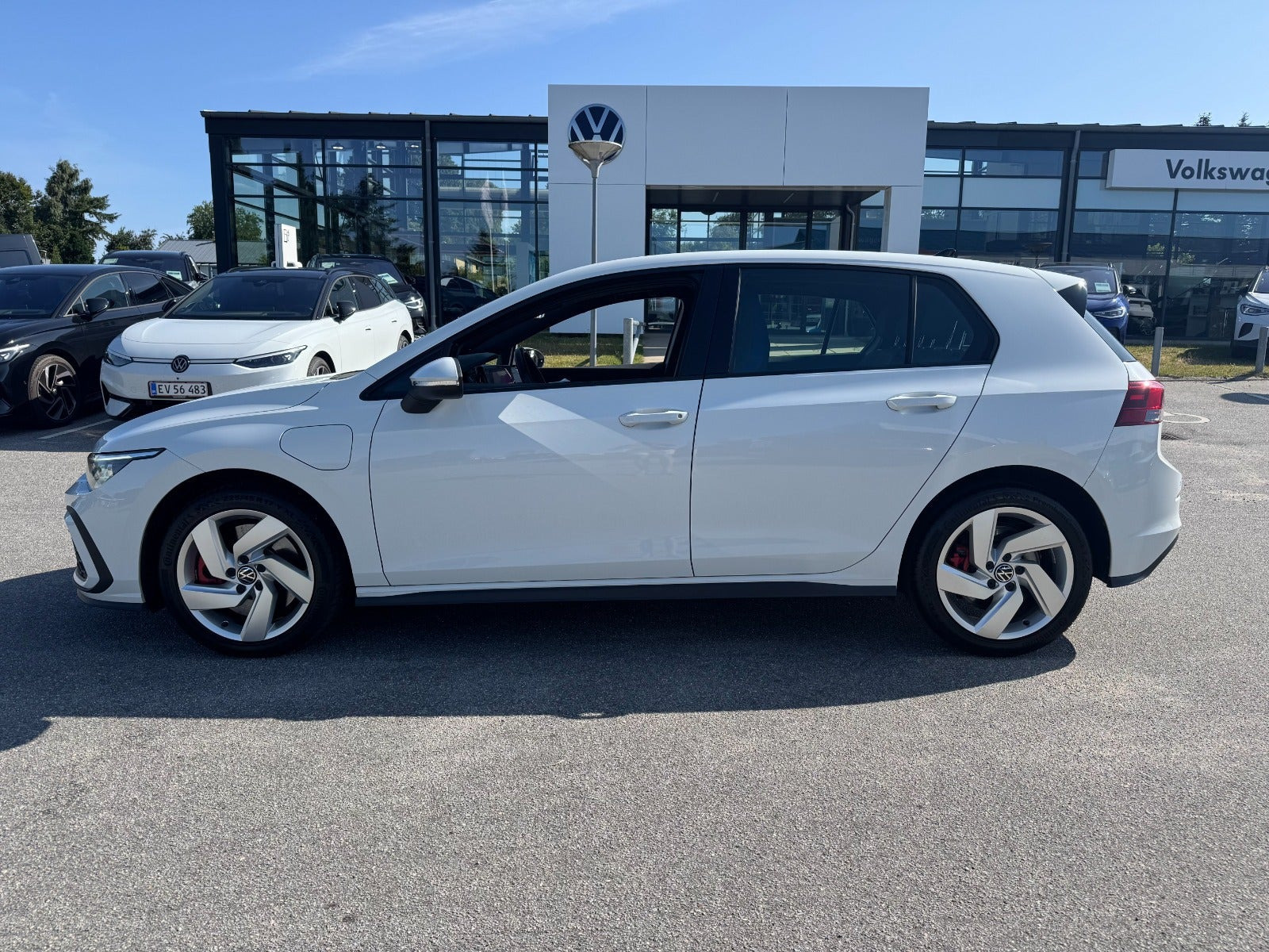 Hvid VW Golf VIII fra 2020