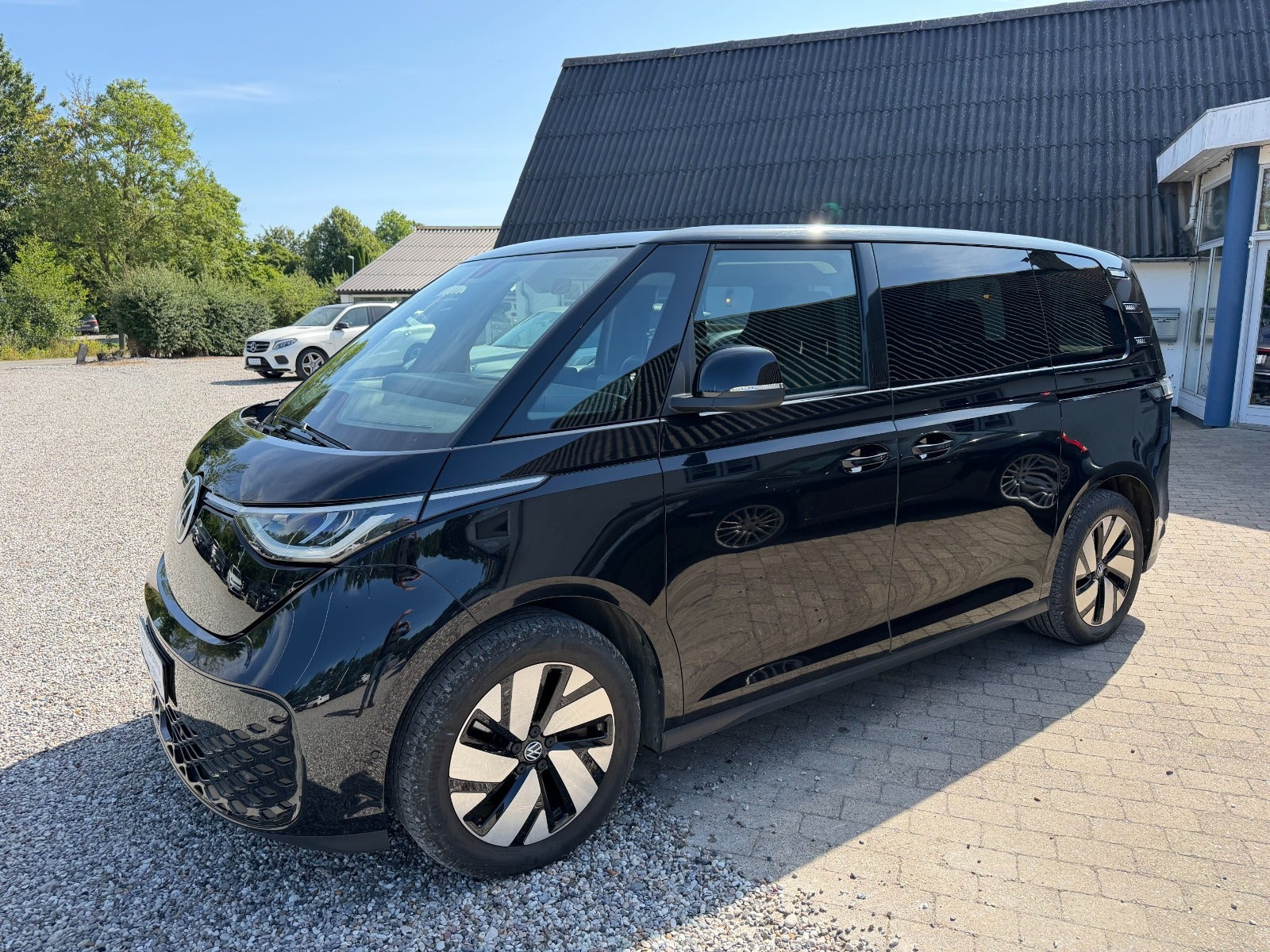 Sort VW ID.Buzz fra 2024