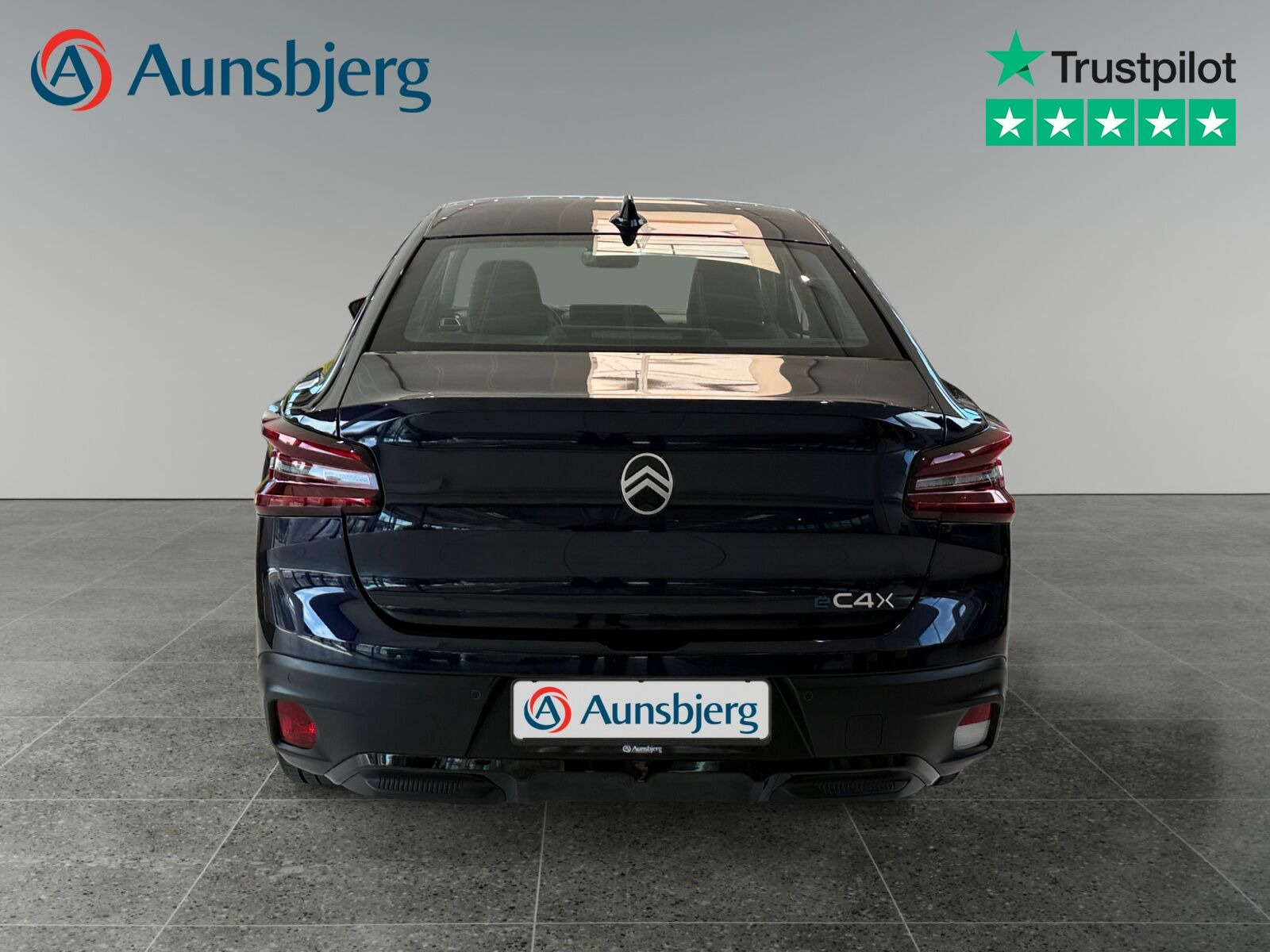 Blå Citroën ë-C4 X fra 2025
