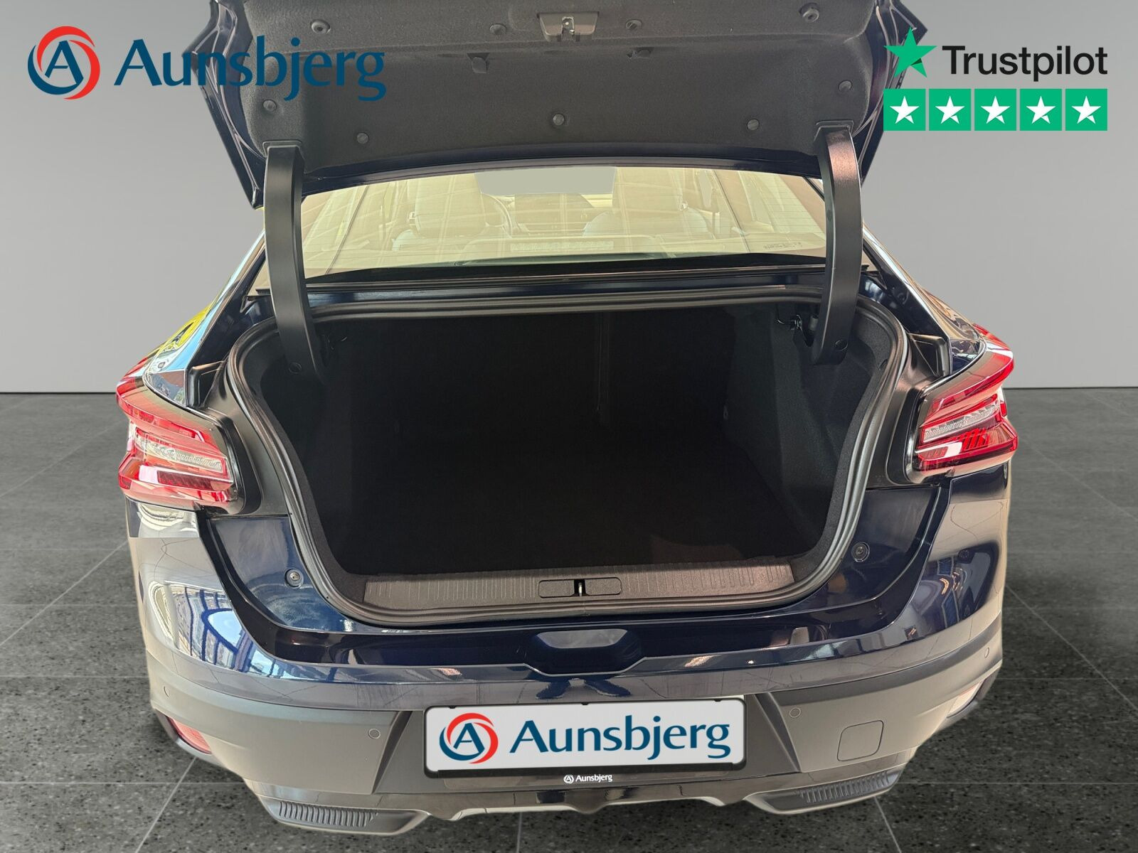 Blå Citroën ë-C4 X fra 2025