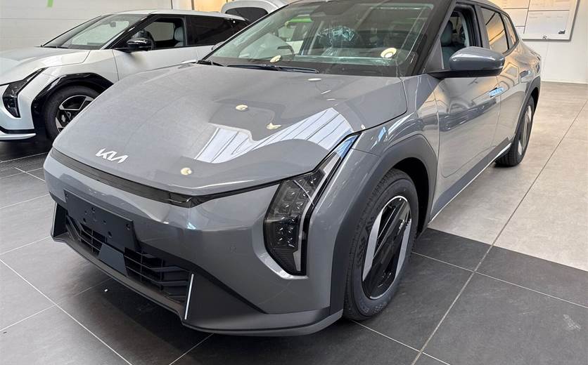 Kia EV4 81 Long Range Prestige Fastback
