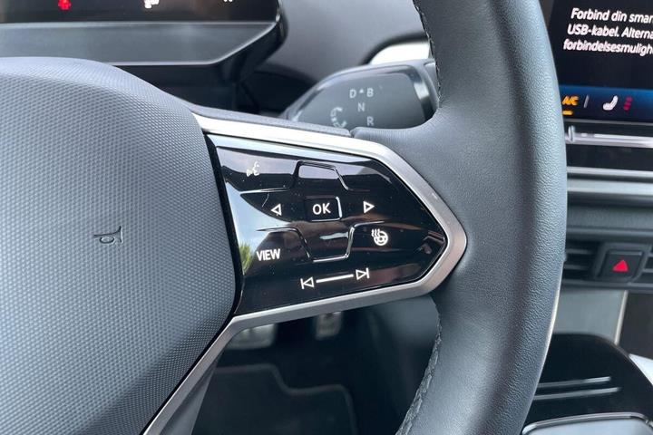 Hvid VW ID.4 fra 2025