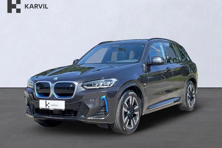 Grå BMW iX3 fra 2023