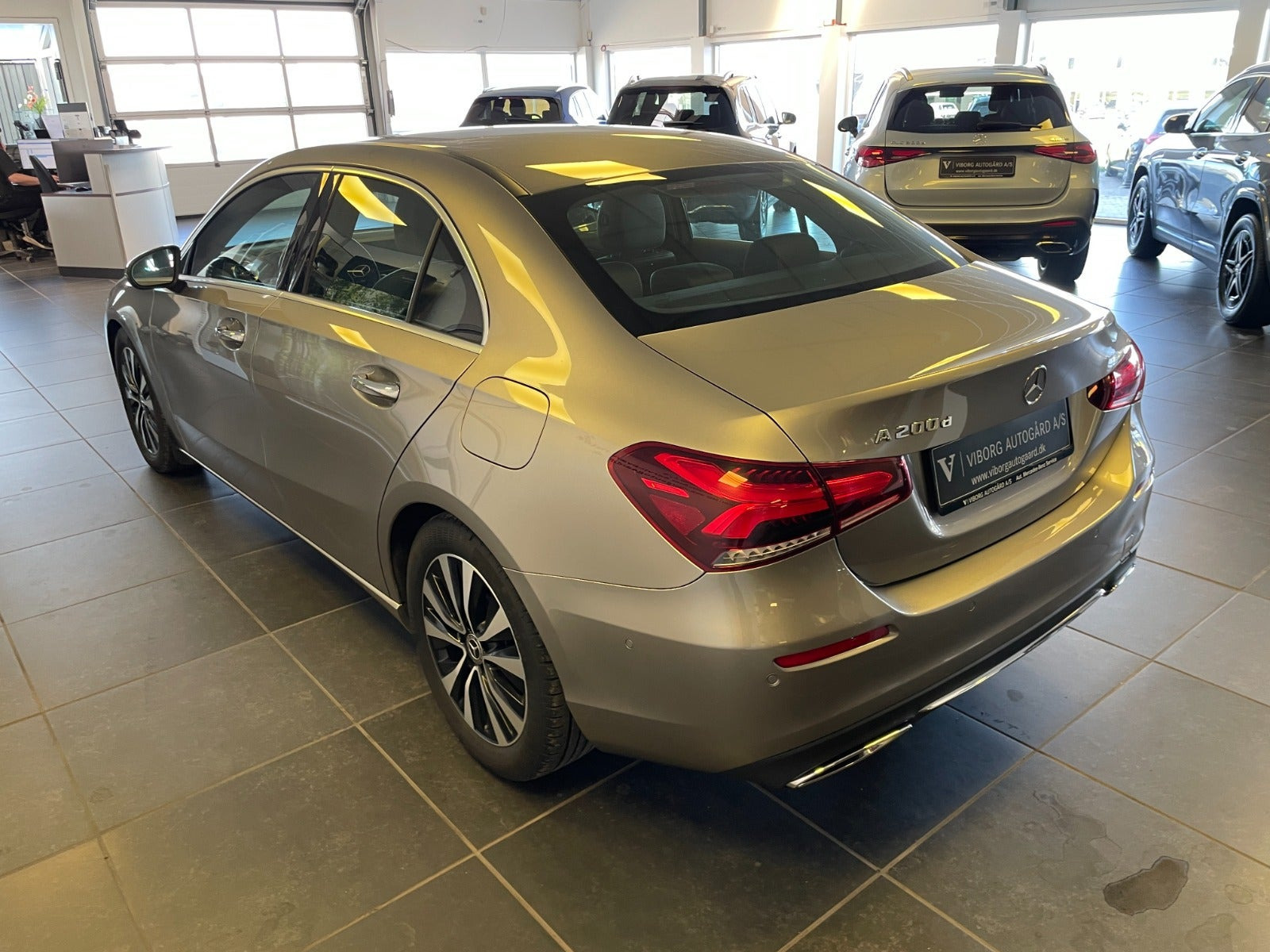 Gul Mercedes A200 d fra 2021