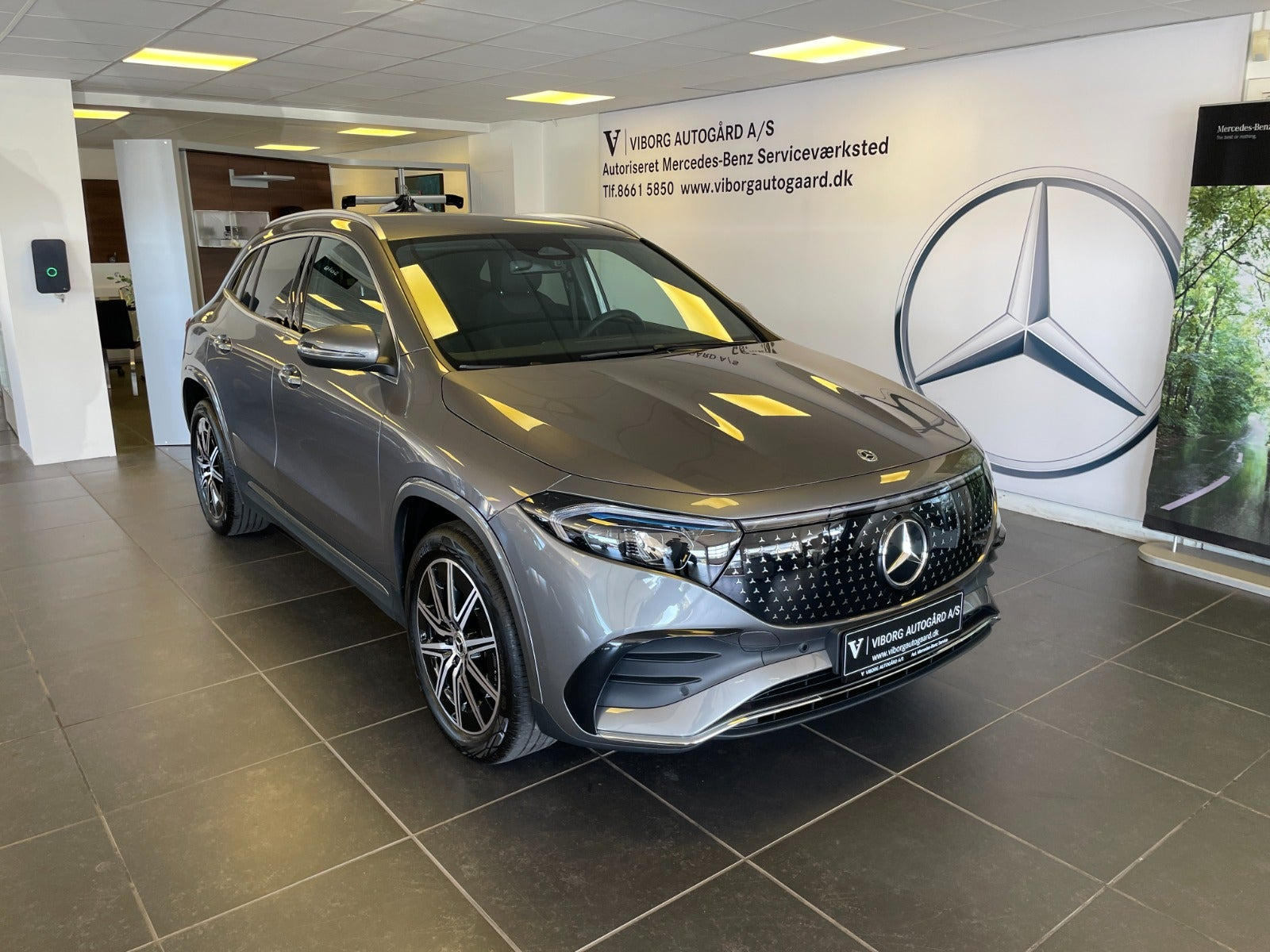 Grå Mercedes EQA250+ fra 2025