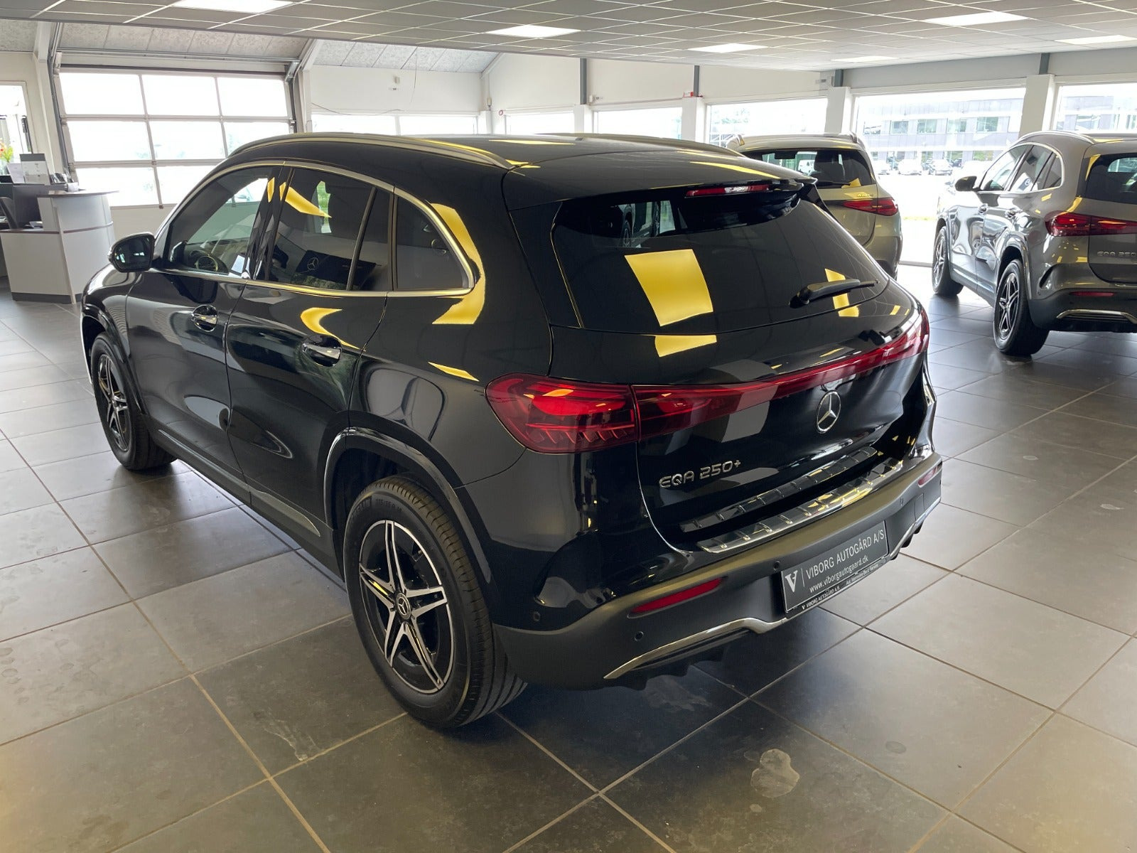 Sort Mercedes EQA250+ fra 2025