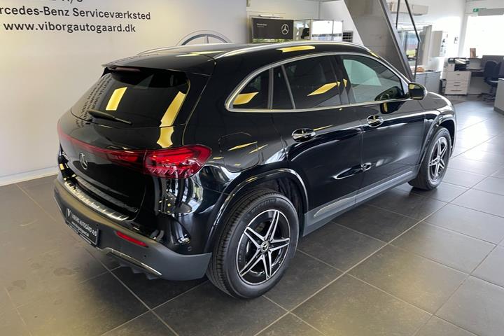 Sort Mercedes EQA250+ fra 2025