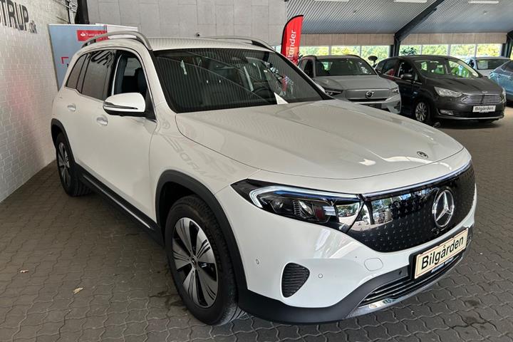 Hvid Mercedes EQB250+ fra 2024
