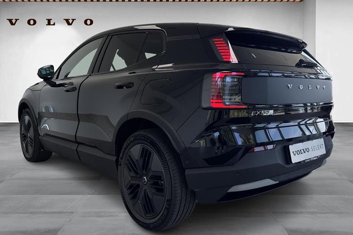 Sort Volvo EX30 CC fra 2025