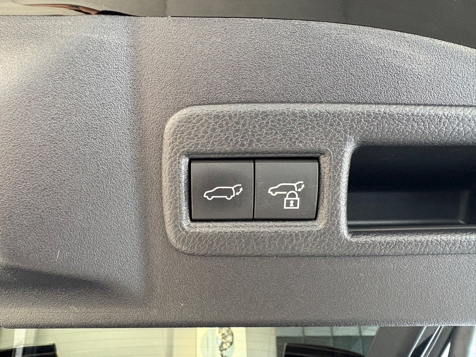 Sort Subaru Solterra fra 2024