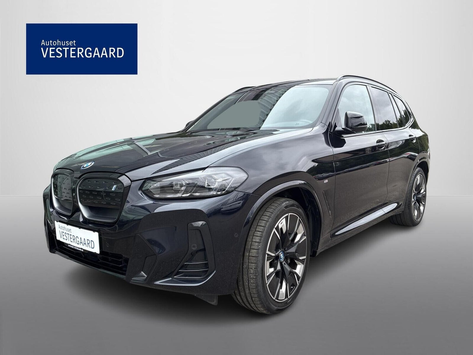 BMW iX3 Charged Plus M-Sport
