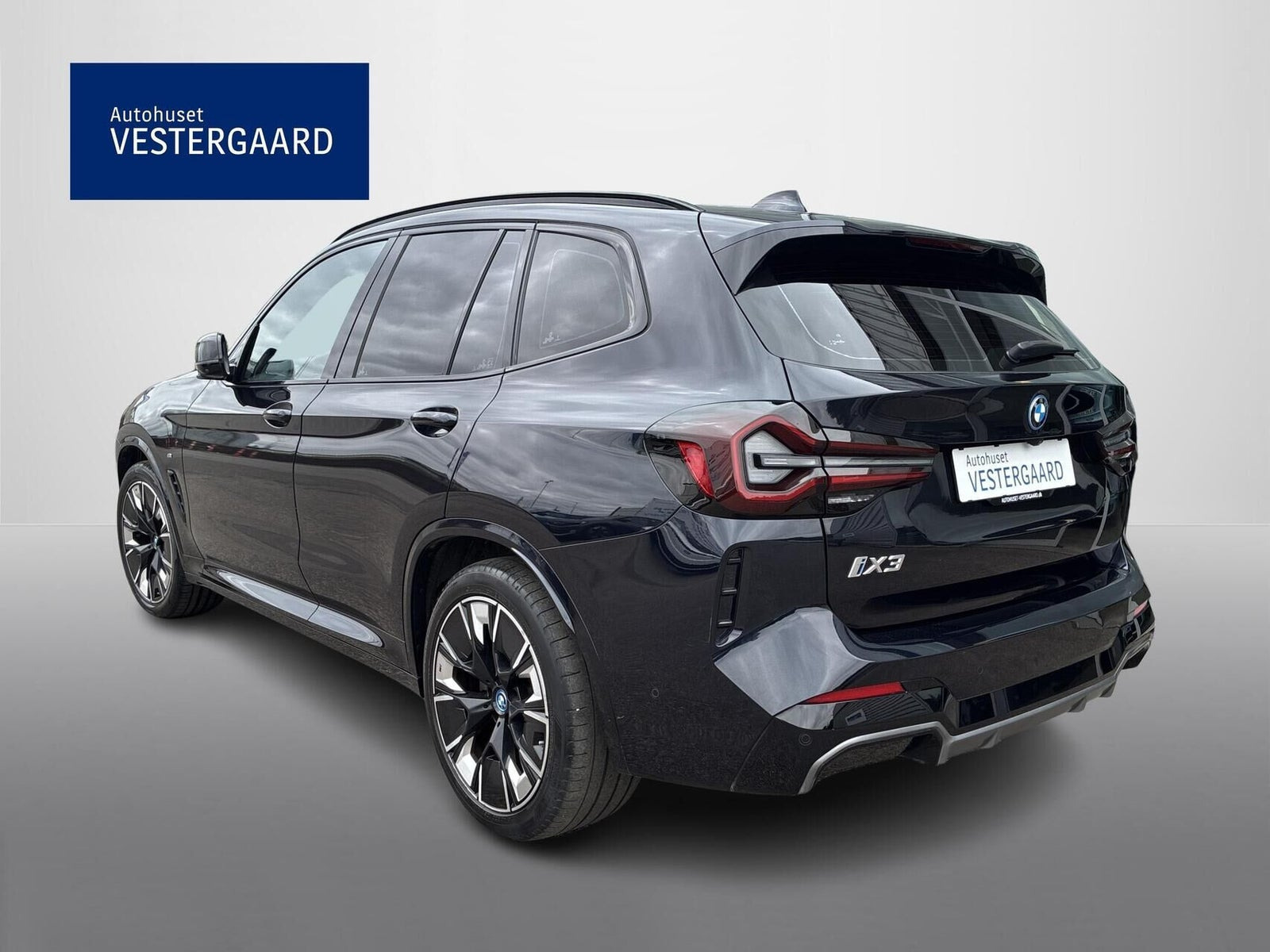 Sort BMW iX3 fra 2024