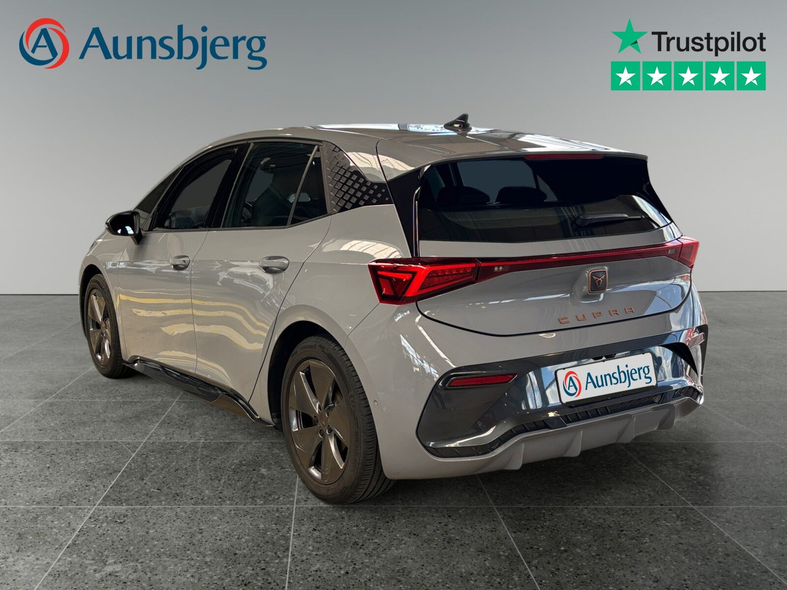 Grå Cupra Born fra 2022