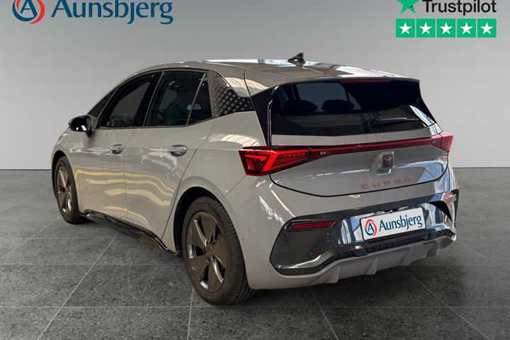 Grå Cupra Born fra 2022