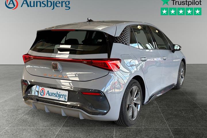 Grå Cupra Born fra 2022
