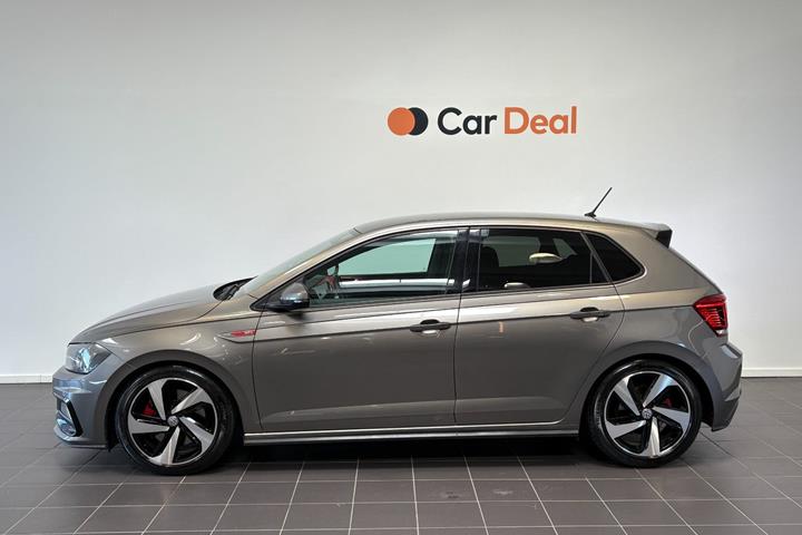 Grå VW Polo fra 2020