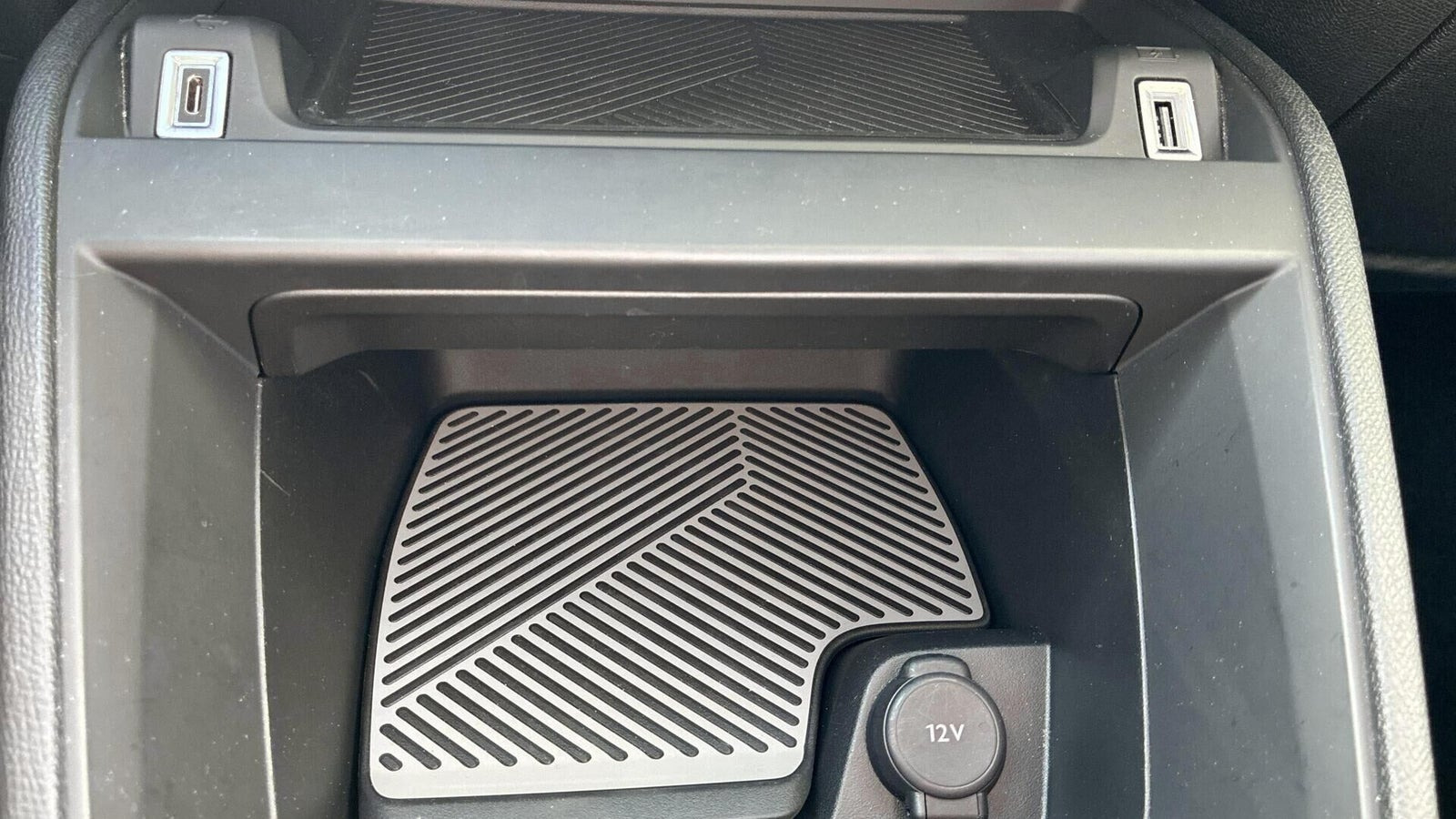 Blå Citroën ë-C4 X fra 2025