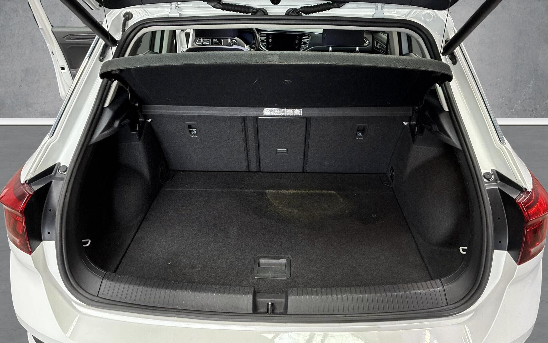 Hvid VW T-Roc fra 2021