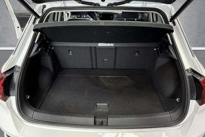 Hvid VW T-Roc fra 2021