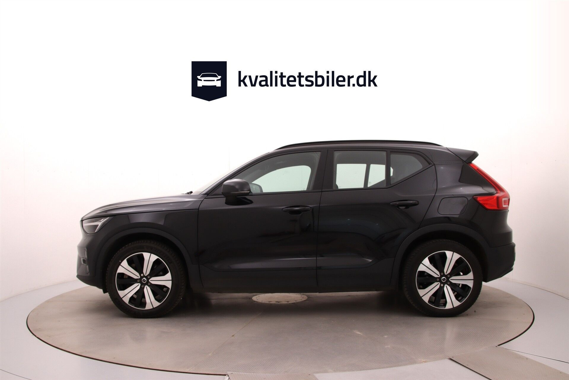 Sort Volvo XC40 fra 2023
