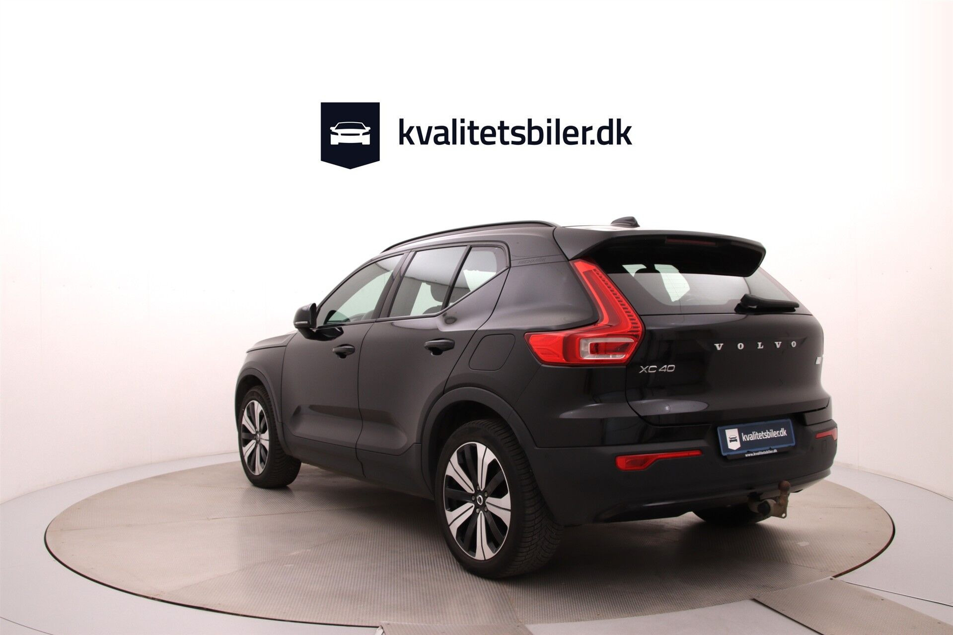 Sort Volvo XC40 fra 2023